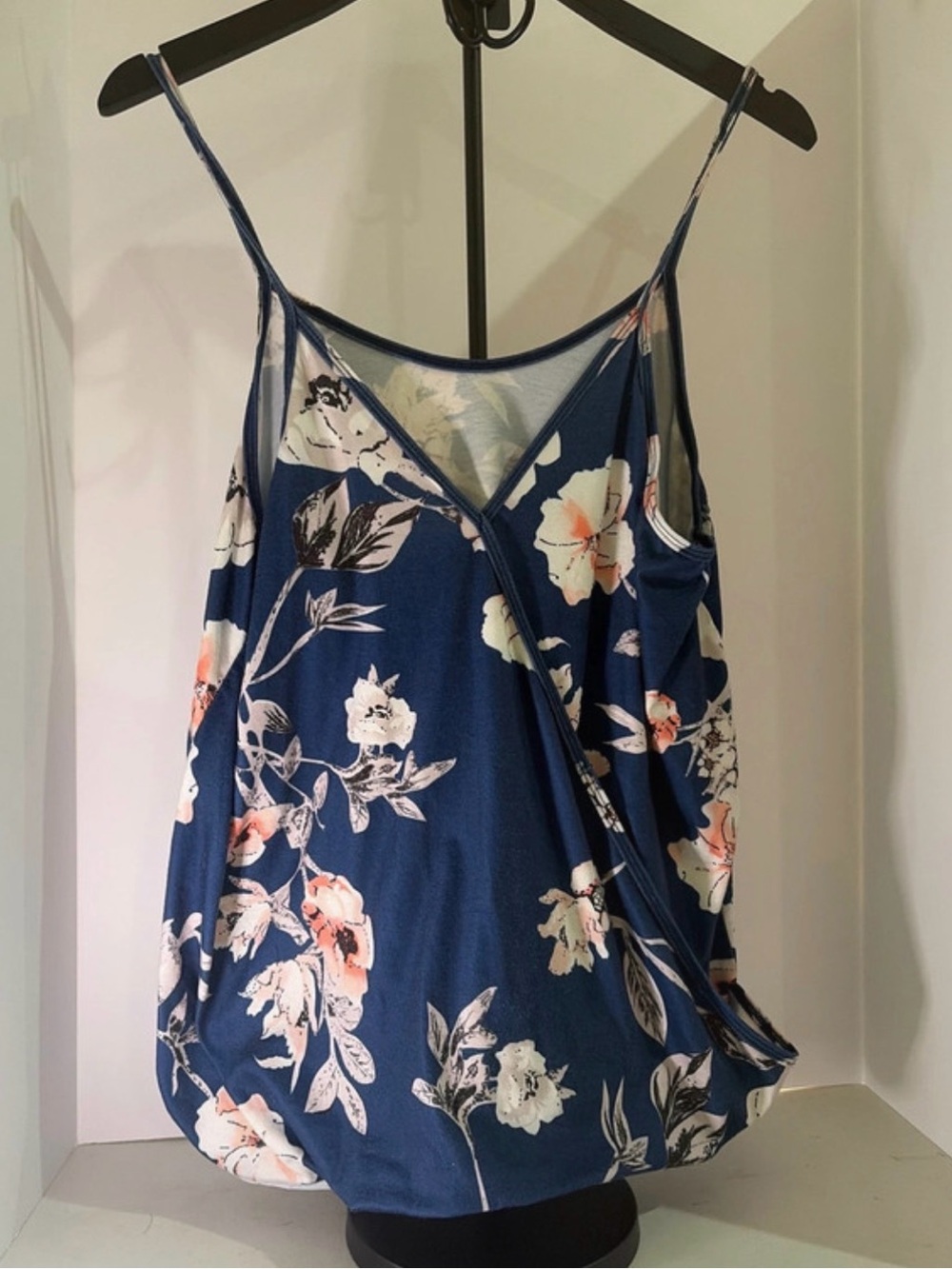 Source Unknown Navy Floral Spaghetti-Strap Camisole